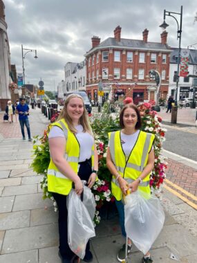 Watford BID team litter picking